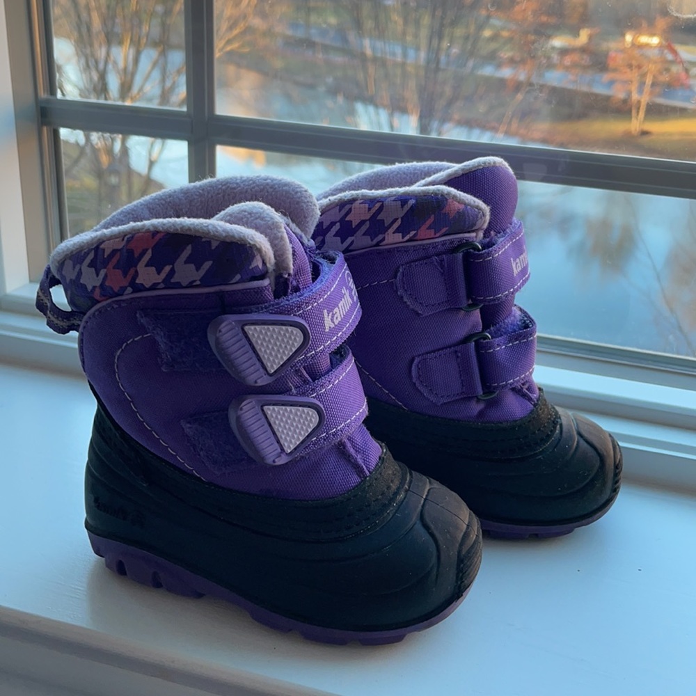 Kamik Rocket Cold Weather Boot size 5 Purple/Black